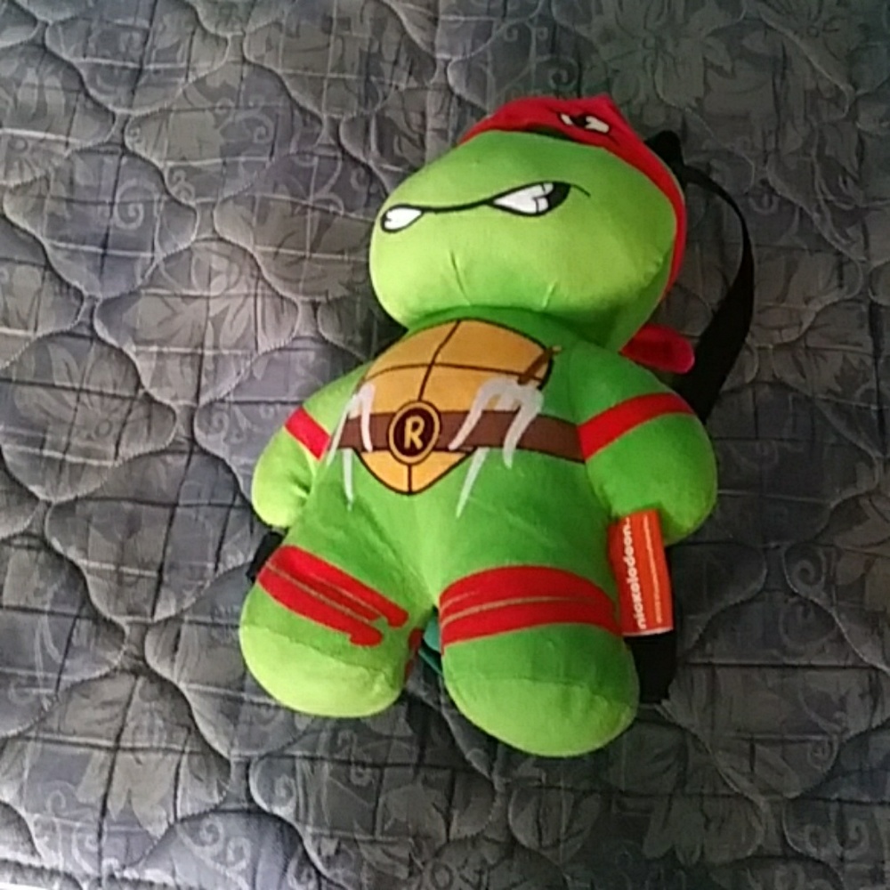 A ninga tertu with a ziper